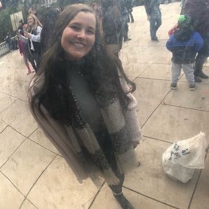 Meet your Posher, Melanie